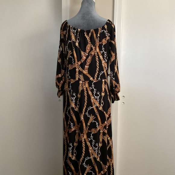 💛 Black Chain Link Print Maxi Dress - Picture 4 of 5